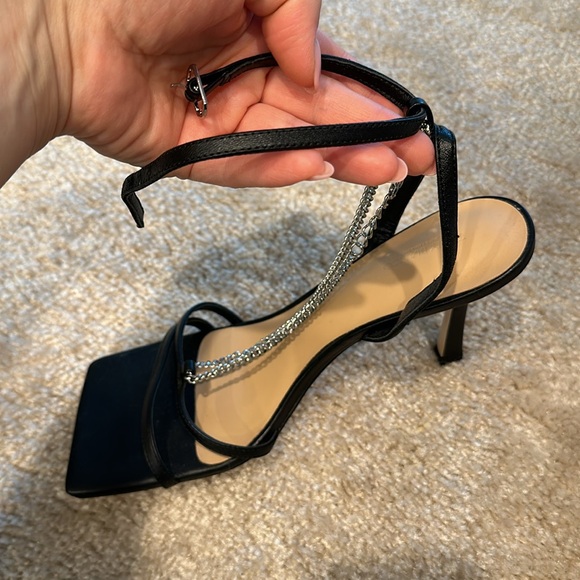 Tony Bianco (Australia) authentic shoes, worn twice, excellent condition. - Picture 3 of 5